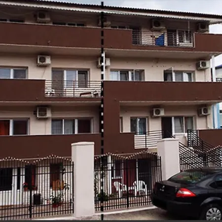 Brio בית הארחה 3*